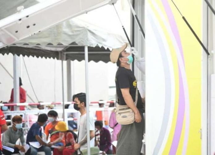 ตรวจโควิด-แคมป์คนงาน-728x525