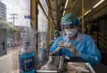 สหรัฐบริจาควัคซีนโควิดเพิ่มอีก 500 ล้านโดส หลังโดนบีบหนัก