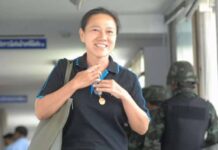 คุก เจ๊ปอง-น้องสนธิ กับพวก 1 ปี ไม่รอลงอาญา คดีพาพันธมิตรบุก NBT ปี’51 ศาลให้ประกันคนละ2แสน