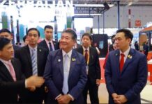 ภูมิธรรม ร่วมพิธีเปิดงาน CIIE สร้างสัมพันธ์การค้าไทย-จีน