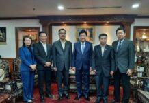 นายกสมาคมผู้สื่อข่าวไทย-จีน นำคณะกรรมการหลักสูตร บริหารไทยจีน เข้าปรึกษาและรายงานการจัดทำหลักสูตรต่อประธานหอการค้าไทยจีน