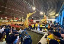 กองทัพเรือ อัญเชิญเรือพระที่นั่งสุพรรณหงส์ ลงน้ำเพื่อเตรียมการในการจัดขบวนพยุหยาตราทางชลมารค