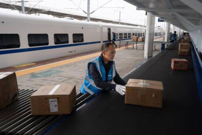CHINA-SICHUAN-ONLINE SHOPPING-"DOUBLE 11"-LOGISTICS-BULLET TRAIN (CN)