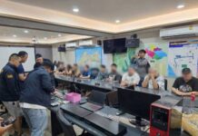 ตม.ชลบุรีสนธิกำลัง บุกจับวงพนันนานาชาติร่วมผู้ต้องหารวม 12 ราย