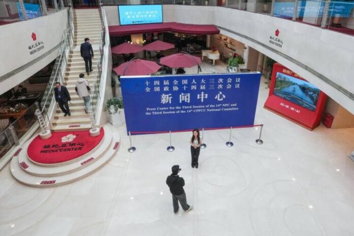 CHINA-BEIJING-TWO SESSIONS-PRESS CENTER-OPENING (CN)