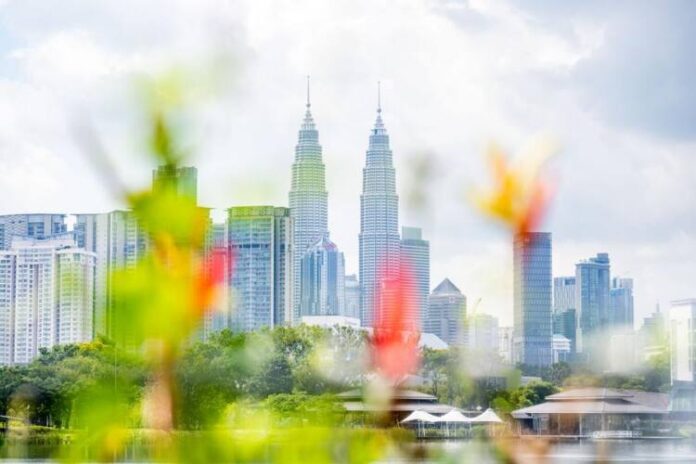 MALAYSIA-KUALA LUMPUR-SPRING