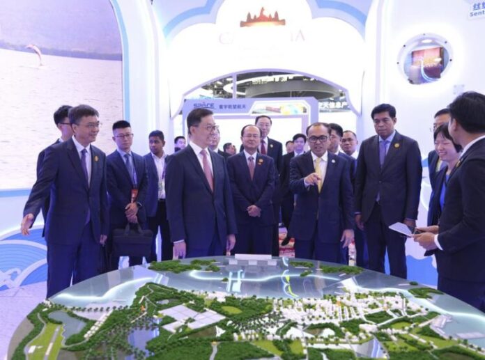 CHINA-ASEAN-EXPO-HAN ZHENG-OPENING CEREMONY (CN)