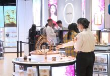 (คลิป) รายการสินค้าปลอดภาษีของไห่หนานขยายตัว ส่งผลปริมาณการซื้อเพิ่มสูงขึ้น