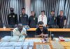 รวบคาหนังคาเขา! “รองจ๋อ” ส่ง ”สารวัตรแจ๊ะ“ เป็นไฮโซ ซ้อนแผนจับ แก๊ง “Black Money Scam ” ตุ๋นแบงก์ดอลลาร์ปลอม ยึดกระดาษเตรียมผลิต 200 ล้าน